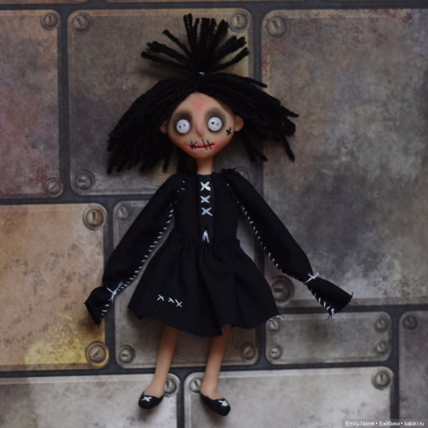 Шито Белыми Нитками: Чушка-Молчушка и Королева Бонита