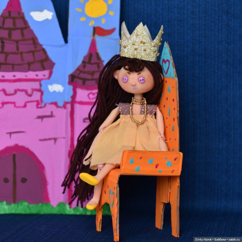 Шито Белыми Нитками: Чушка-Молчушка и Королева Бонита