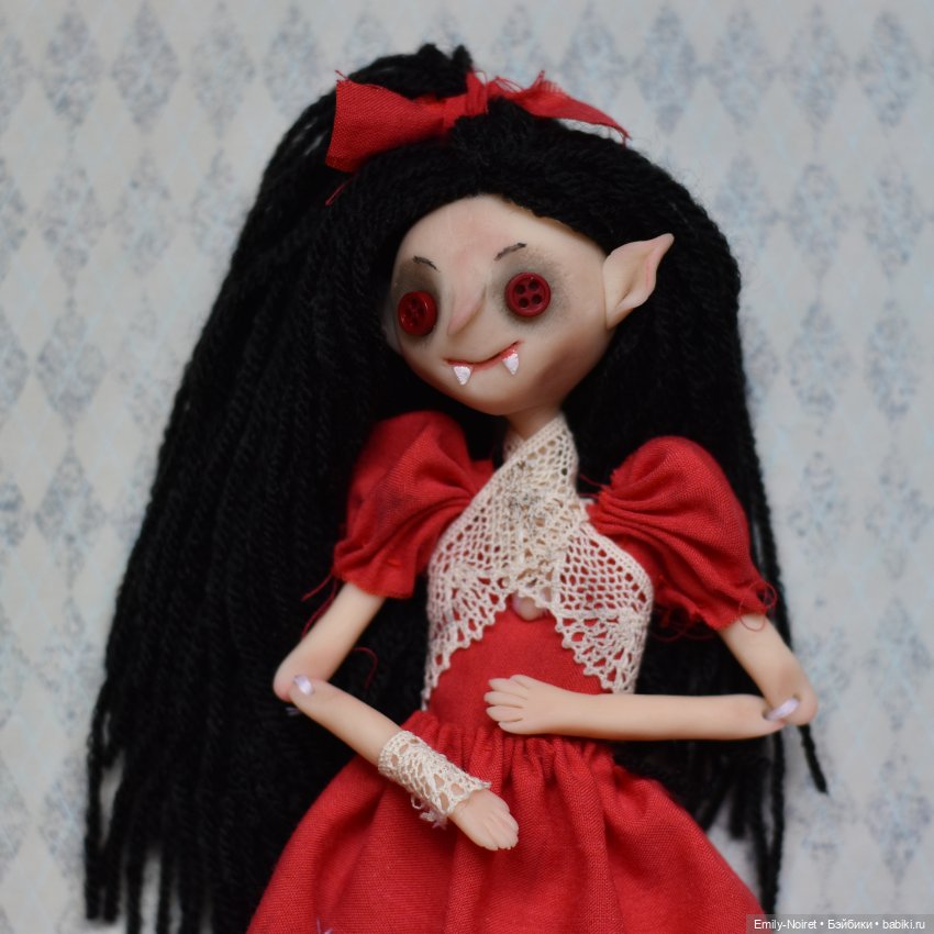 Шито Белыми Нитками: Жучок, вампир и кое-кто особенный (фото 5)