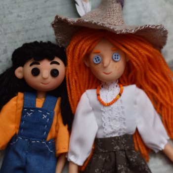 Шито Белыми Нитками: Агния и Лиза