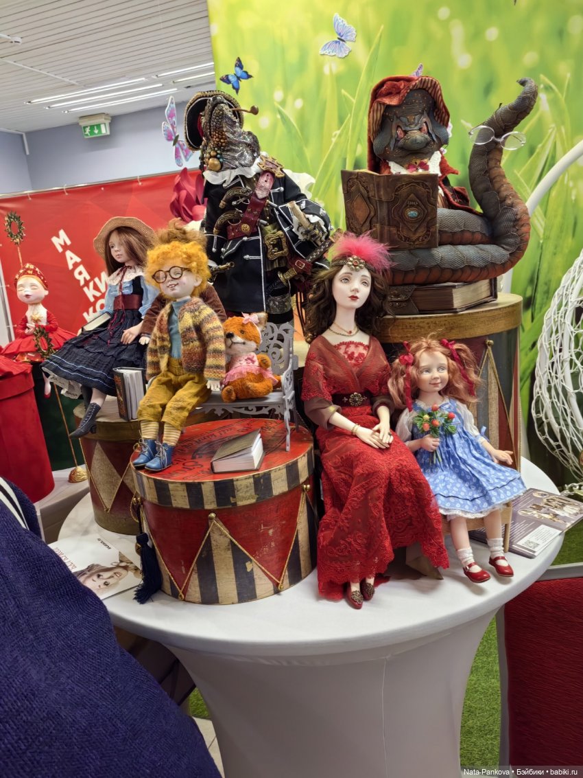 Выставка "Бал кукол" в Новосибирске, часть 3