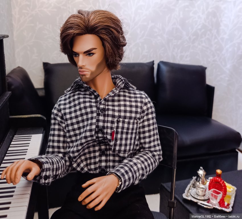 Вечер пятницы — Кукольные фотоистории и сериалы: комиксы