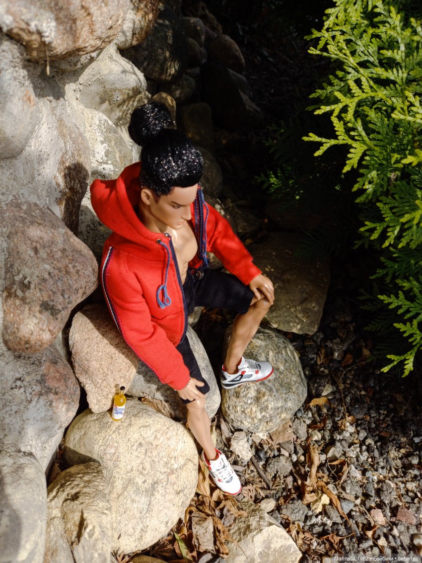 Кроссовки и пиво | Бэйбики Кроссовки и пиво — Игровые куклы разных производителей (Разное): редкие бренды
