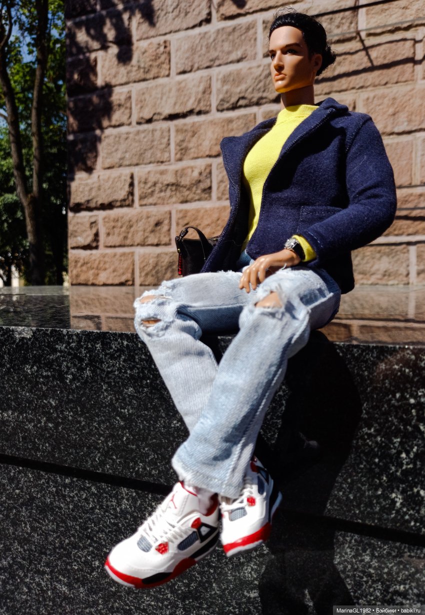 Кроссовки и пиво | Бэйбики Кроссовки и пиво — Игровые куклы разных производителей (Разное): редкие бренды