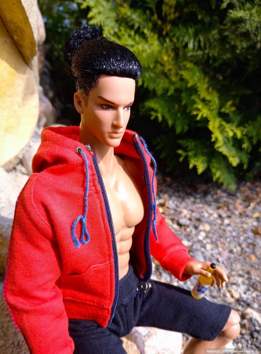 Кроссовки и пиво | Бэйбики Кроссовки и пиво — Игровые куклы разных производителей (Разное): редкие бренды