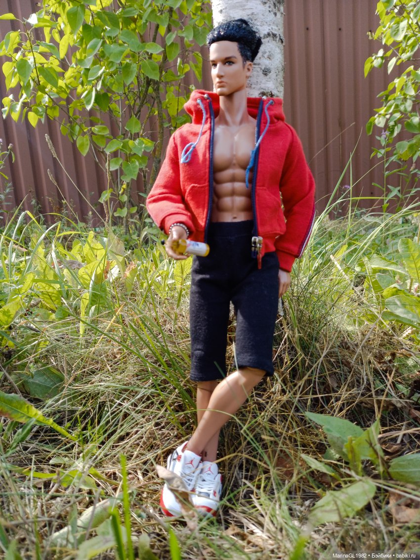 Кроссовки и пиво | Бэйбики Кроссовки и пиво — Игровые куклы разных производителей (Разное): редкие бренды