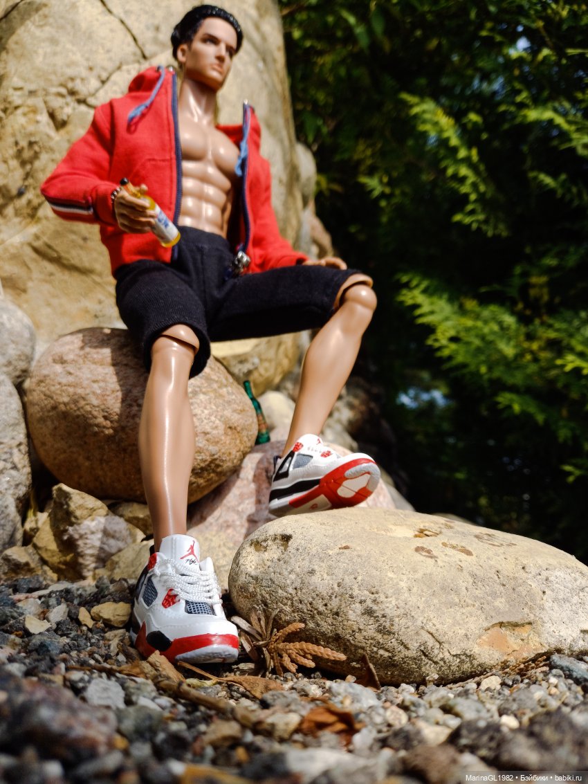 Кроссовки и пиво | Бэйбики Кроссовки и пиво — Игровые куклы разных производителей (Разное): редкие бренды