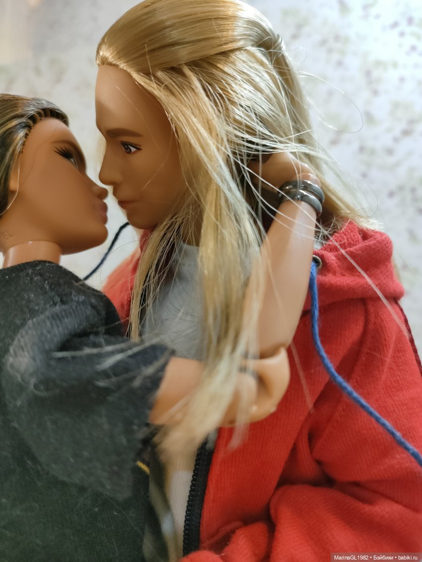 Е+Д=.. Сюрпризы — Кукольные фотоистории и сериалы: комиксы