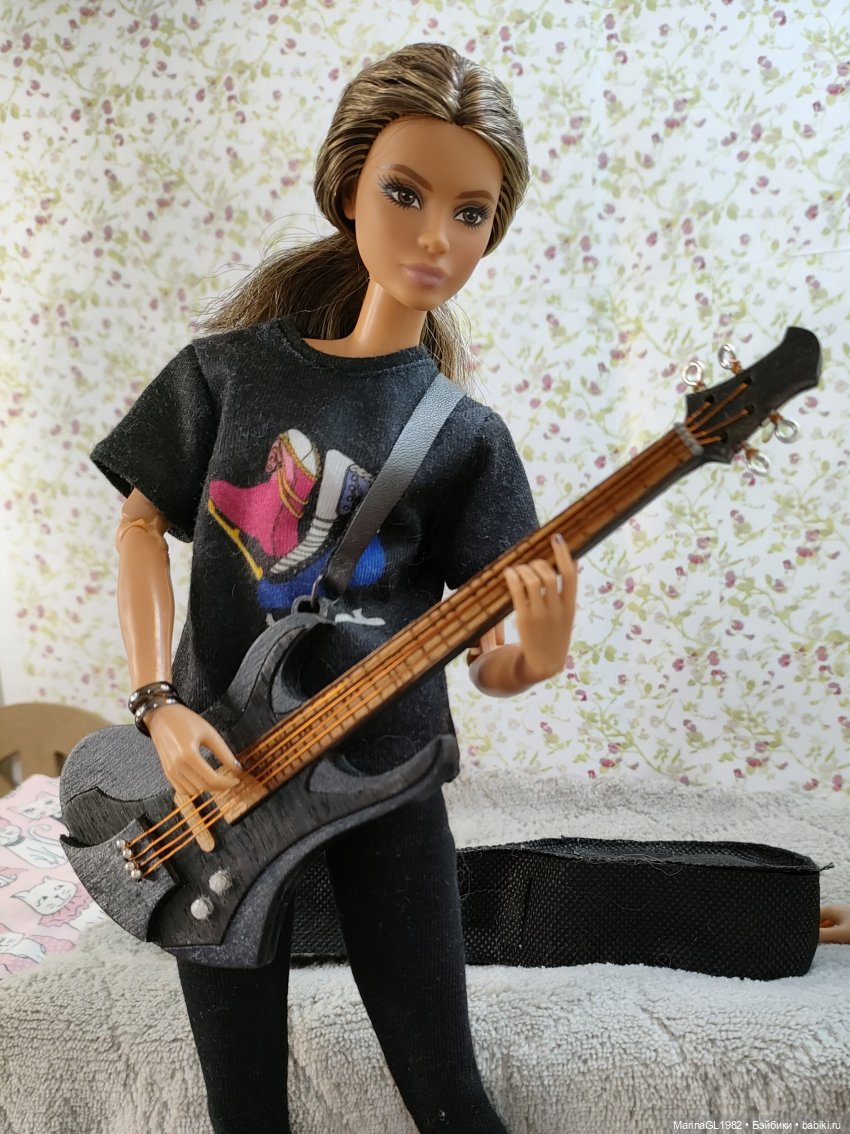 Е+Д=.. Сюрпризы — Кукольные фотоистории и сериалы: комиксы