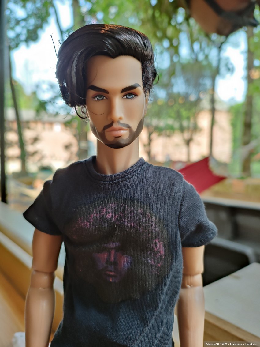 Леди предпочитают брюнетов