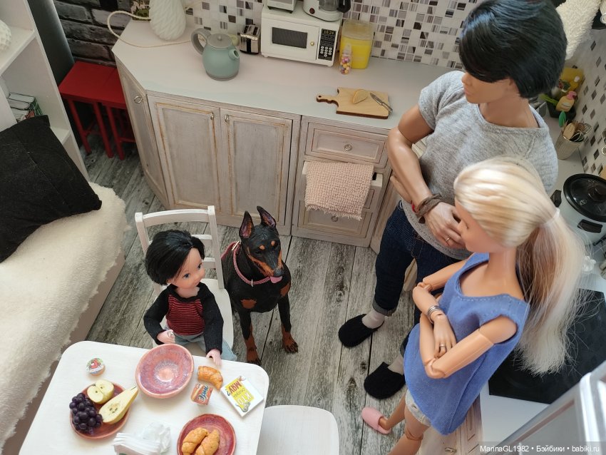 Друг познаётся в беде — Куклы Barbie (Барби): Looks (фото 9)