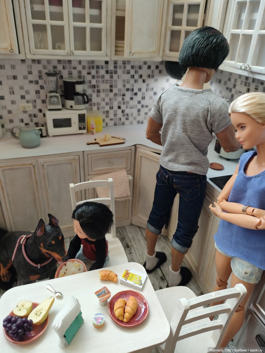 Друг познаётся в беде — Куклы Barbie (Барби): Looks (фото 3)