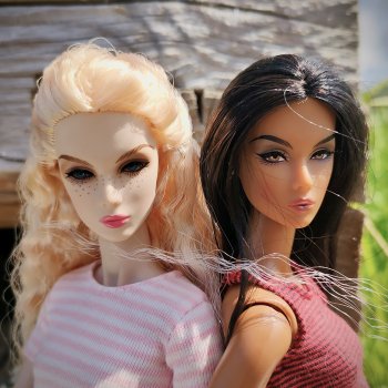 На контрасте