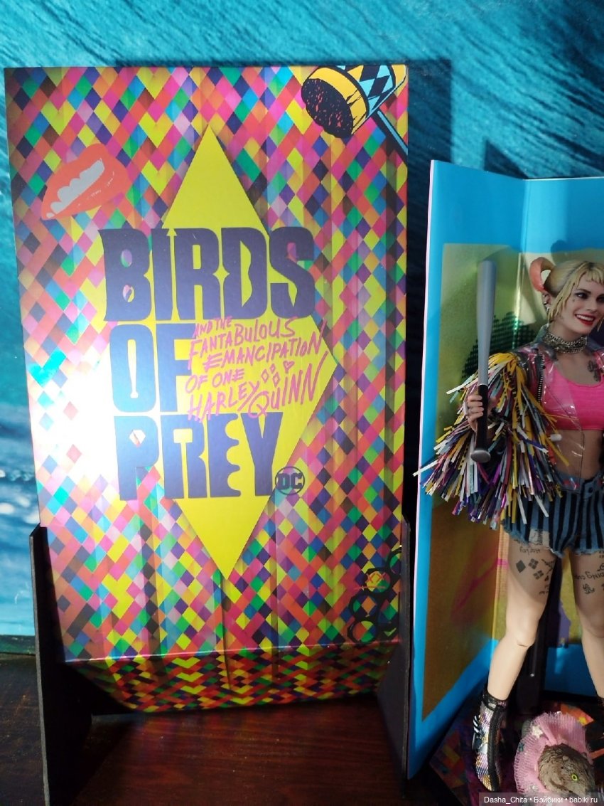 Харли Квинн из Хищных птиц: обзор фигурки Hot toys (Caution Tape Jacket Version)
