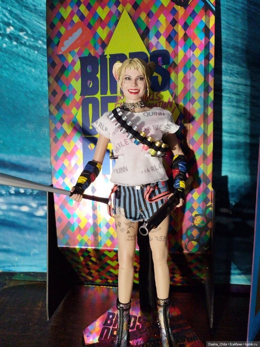 Харли Квинн из Хищных птиц: обзор фигурки Hot toys (Caution Tape Jacket Version)