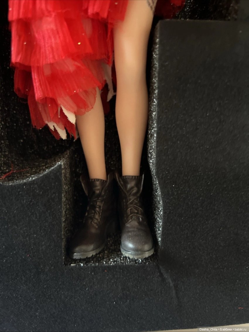 Фотообзор фигурки Харли Квинн от Thunder Toys от первых получателей