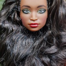 Голова коллекционной Барби Barbie Holiday 2017 Маттел