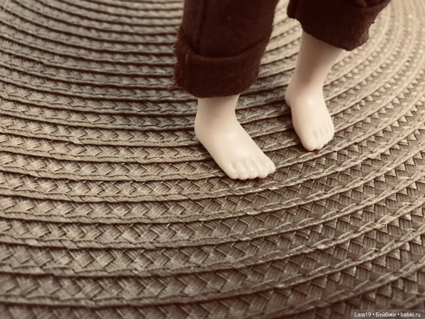 20 сантиметров винилового обаяния из Китая (Xiaomi Monst doll 20 см) (фото 4)