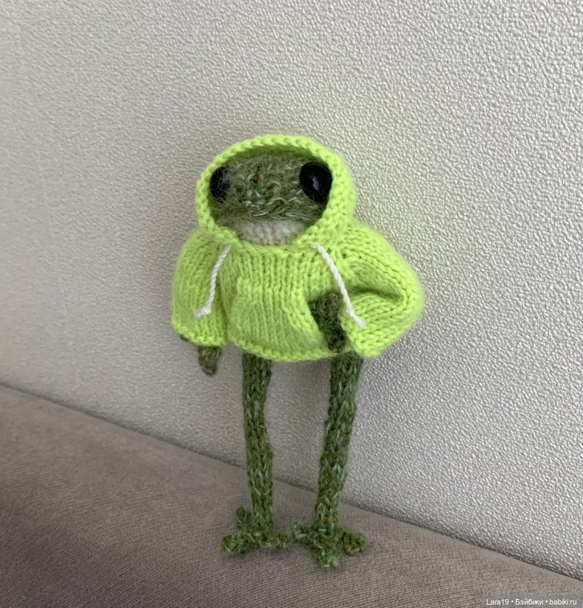 Вязаные авторские игрушки Lara19 Лара - лягушка по описанию Клэр Гарланд
