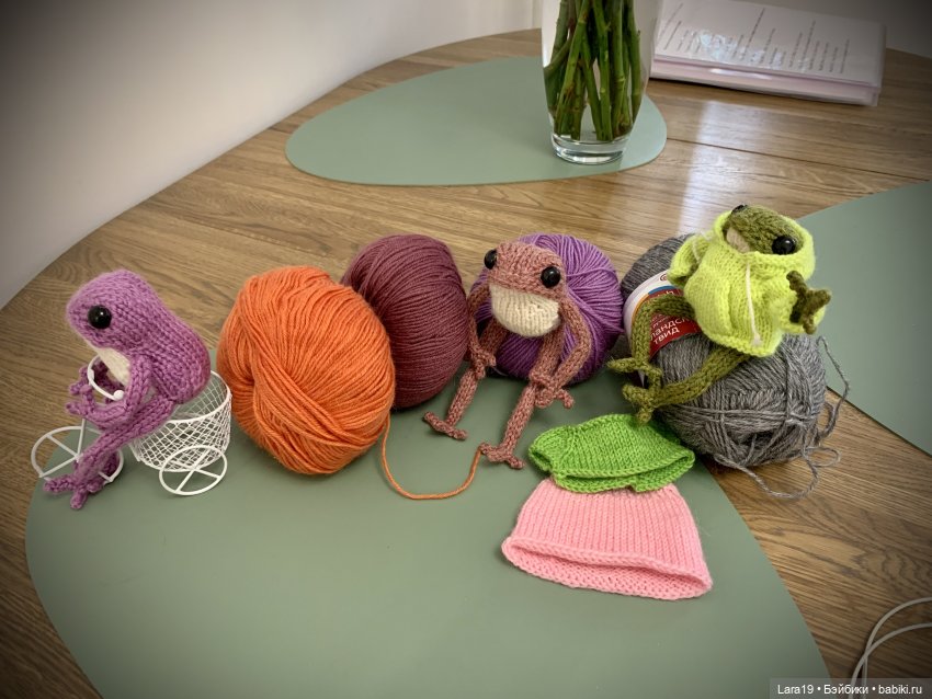 Бунт на корабле или рост личности (вязаные лягушки) (фото 7)