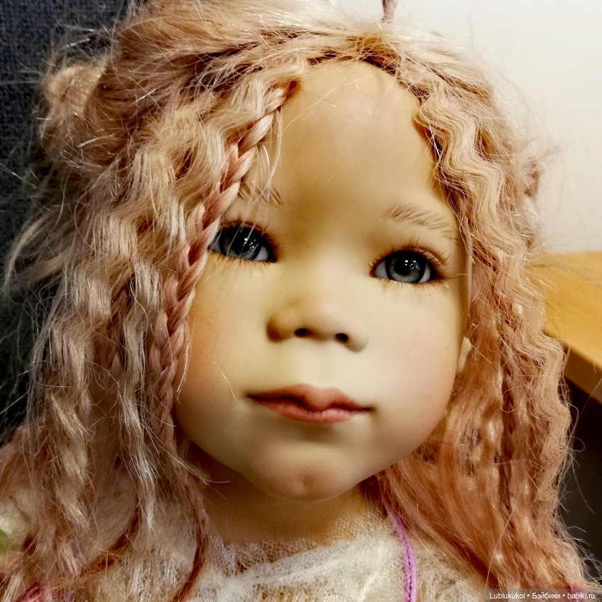 Лунна - самая маленькая из русалочек (фото 3)