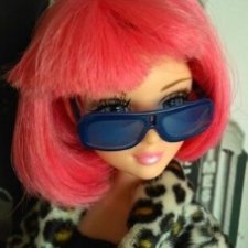 Кукла с красивыми глазами