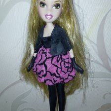 Продам коллекционную куклу Братц Дафну 2009 г