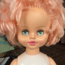 Может кто-то знает как зовут девочку