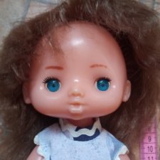 Необычная девочка. Кто знает как ее зовут?