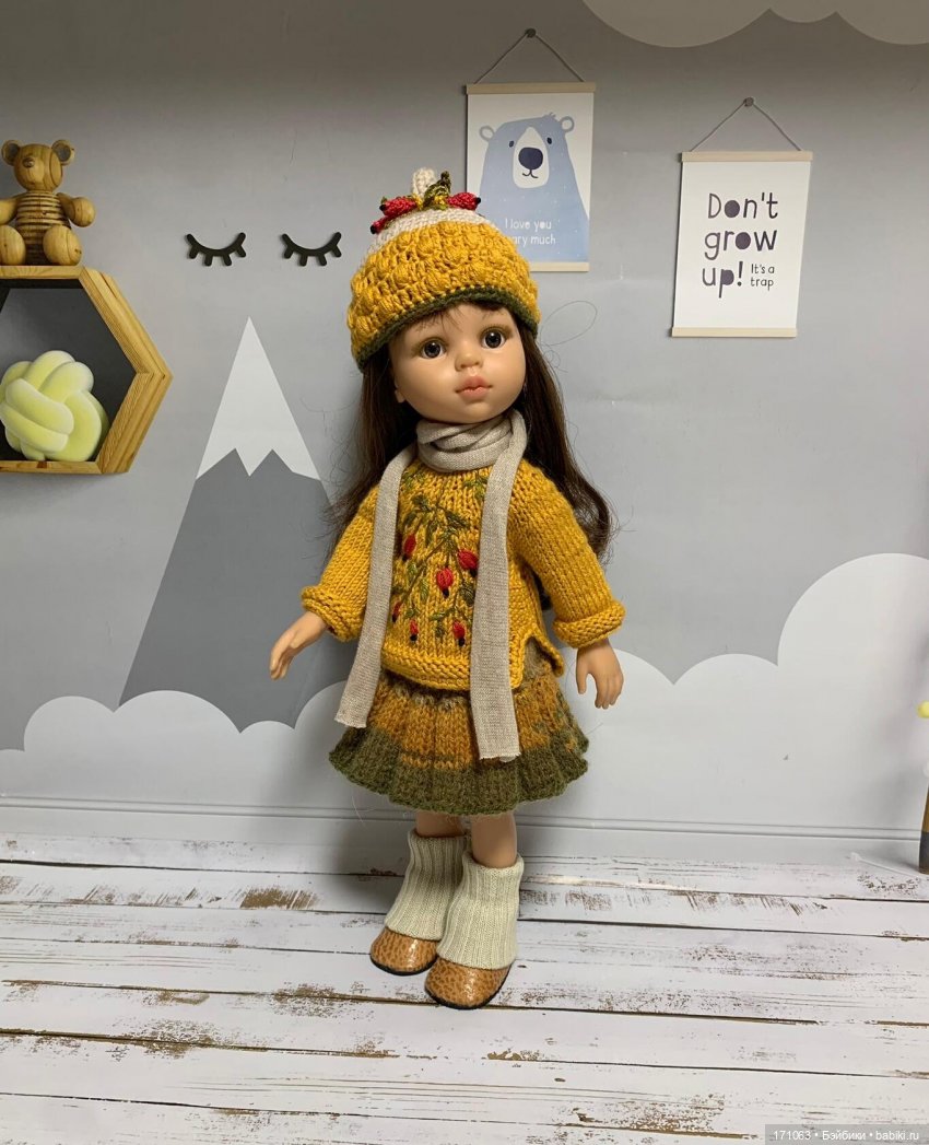 Одежда для куколок Паола Рейна и Руби Ред