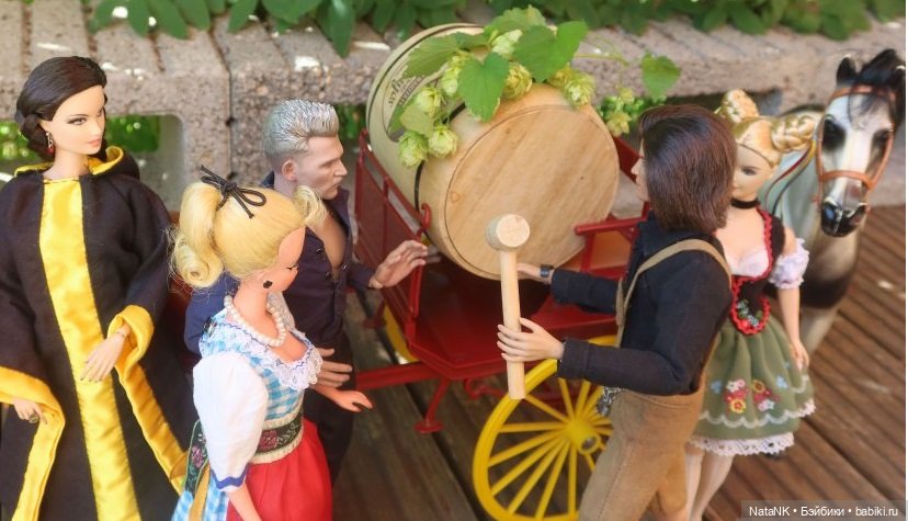 Впервые на Октоберфесте — Кукольный Октоберфест: осенний фестиваль и народные гуляния