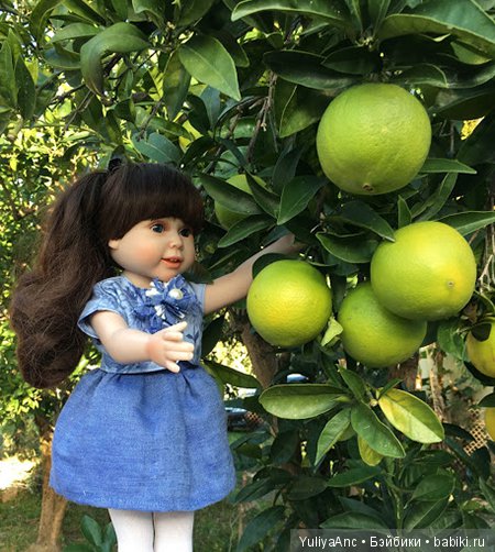 Катя в новом платье и абхазские огородные прогулки