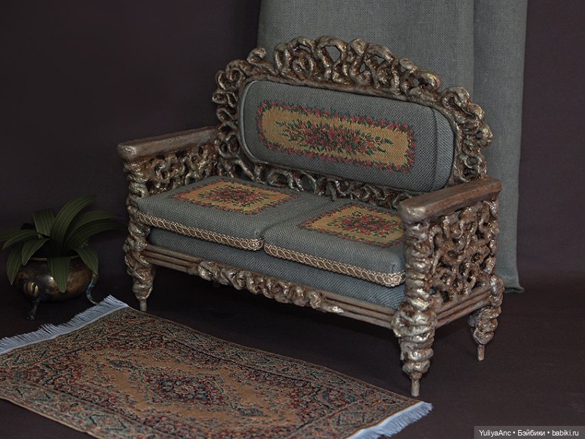 диван для куклы