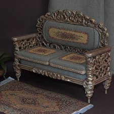 Диванная история