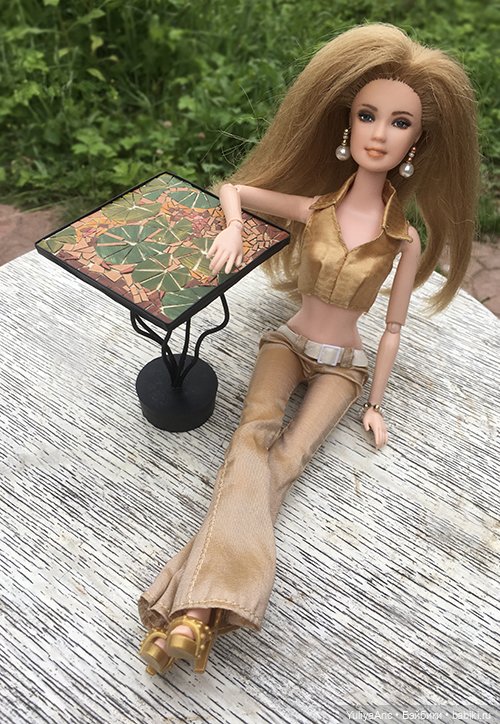 Мозаичный столик для патио. Миссис Бэйбики 2020 (фото 10)