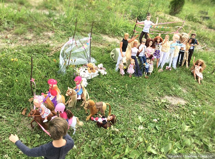 Скачки на пони по-деревенски