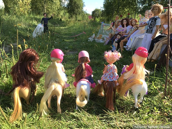 Скачки на пони по-деревенски