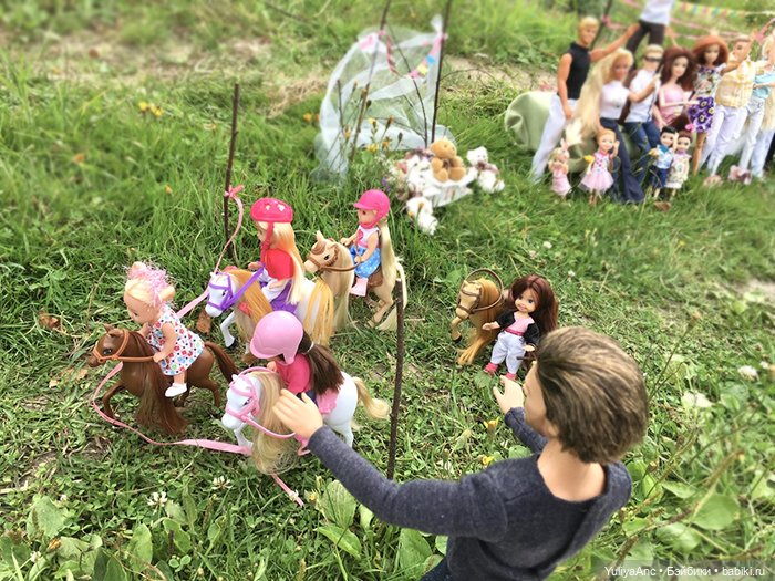 Скачки на пони по-деревенски