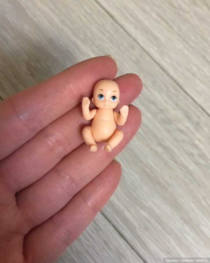 София с младенцем из Фикспрайса