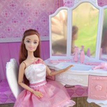 Анлили с туалетным столиком. Интересный набор!