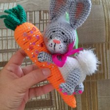 Ёлочная игрушка, Зайка и морковка