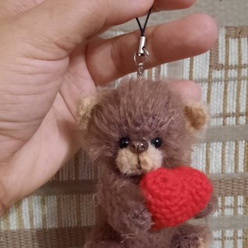 Влюбленный Мишка