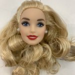Голова Барби Праздничная блондинка 2022