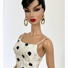 Fashion doll Holiday Spot Dania Zarr 2024 Integrity 1229851