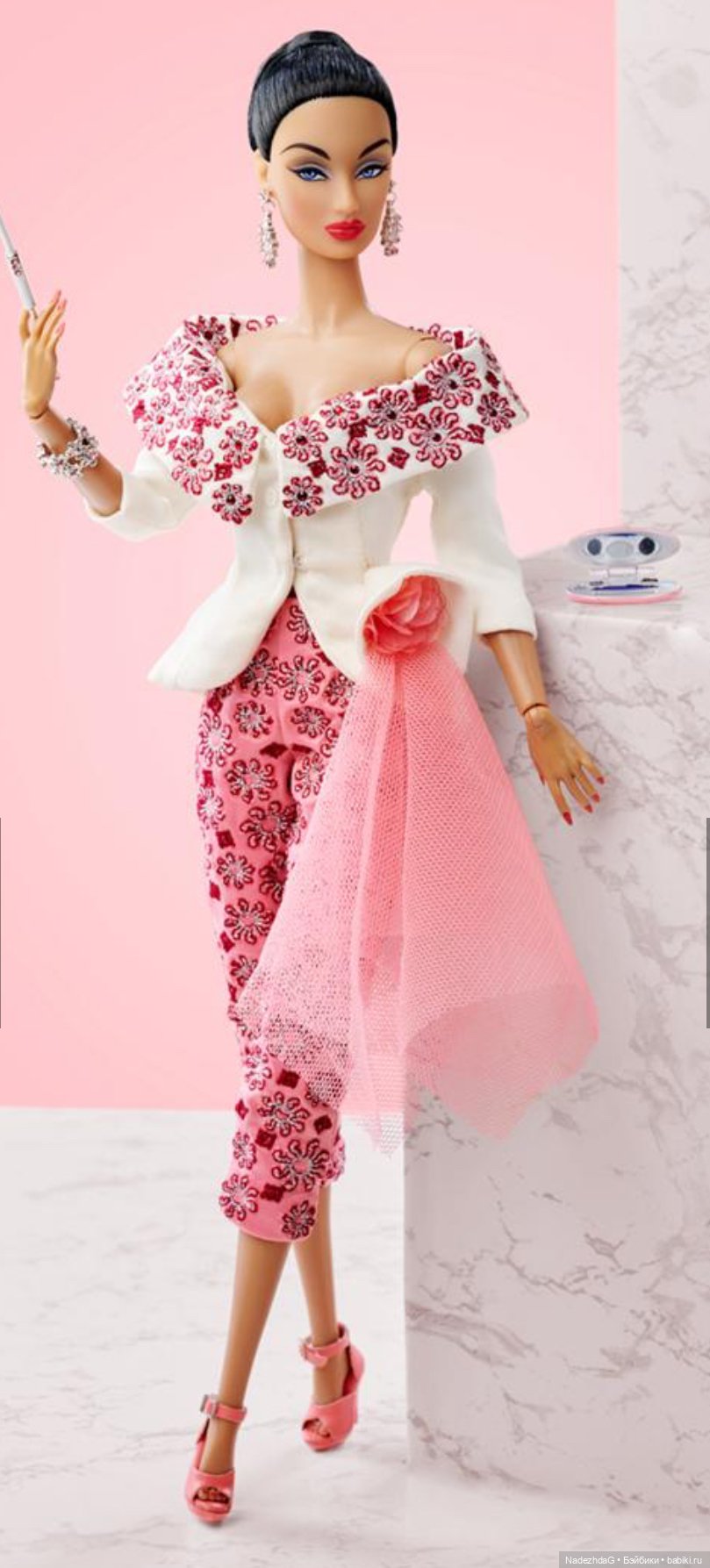 И у кукол отрастают волосы