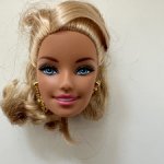Голова Барби