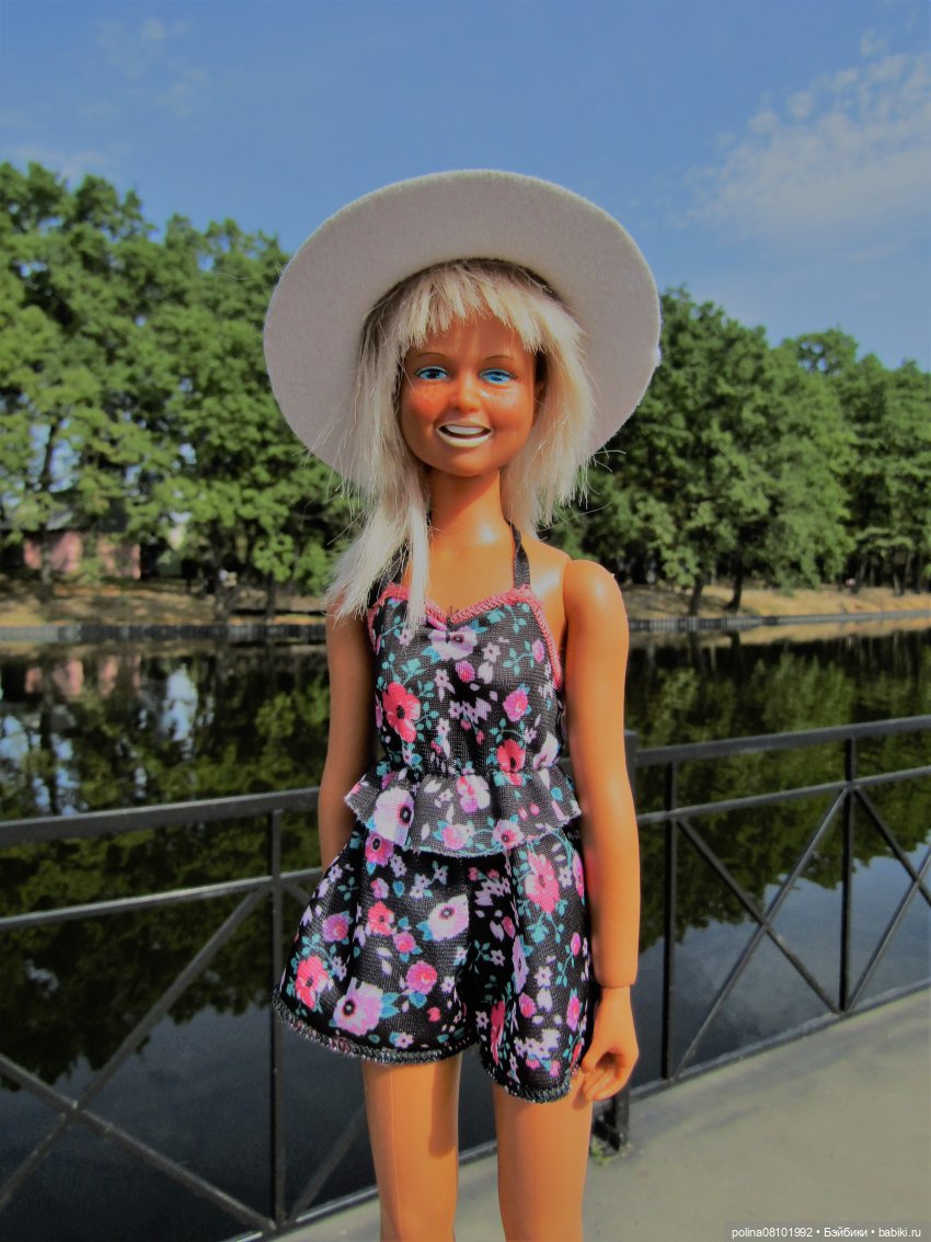 Теннис – объединяет — Куклы Barbie (Барби): Looks (фото 10)