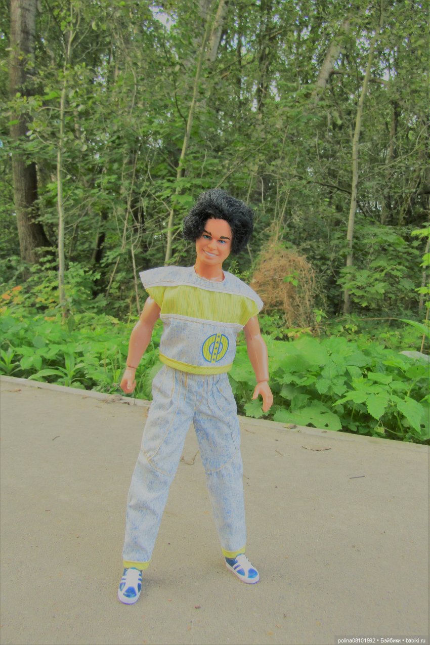 Теннис – объединяет — Куклы Barbie (Барби): Looks (фото 2)