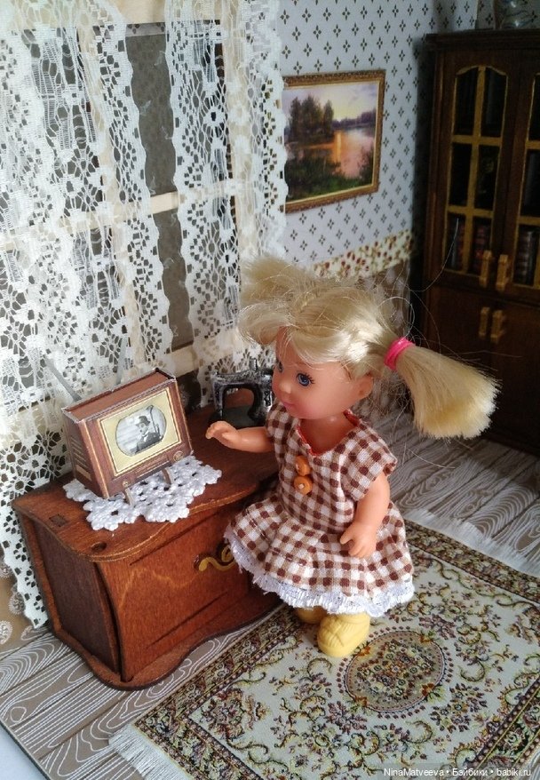 Ульянка в гостях у бабушки (фото 2)