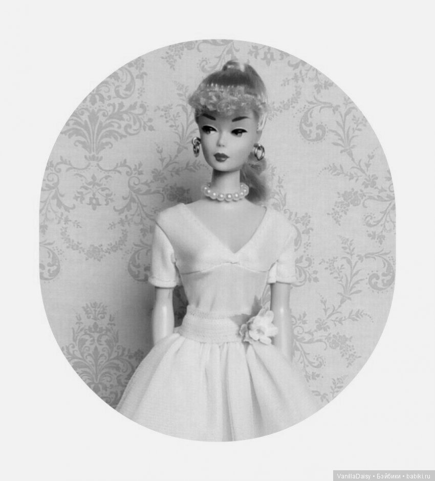 Barbie Reproduction Black & White Bathing Suit - первая леди в коллекции (фото 9)